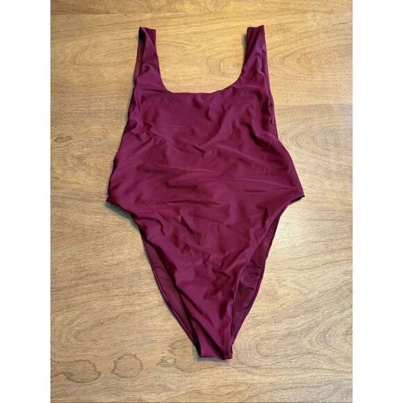 aerie Other - Aerie Women's Square Neck Lined Stretch One-Piece Swimsuit Burgundy XL Junior